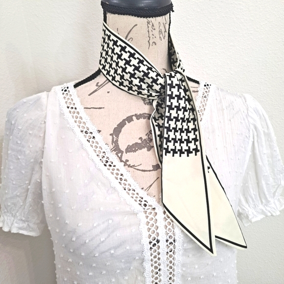 Twilly skinny houndstooth off white black bag purse scarf set of two NEW 2/$30 - Picture 7 of 11